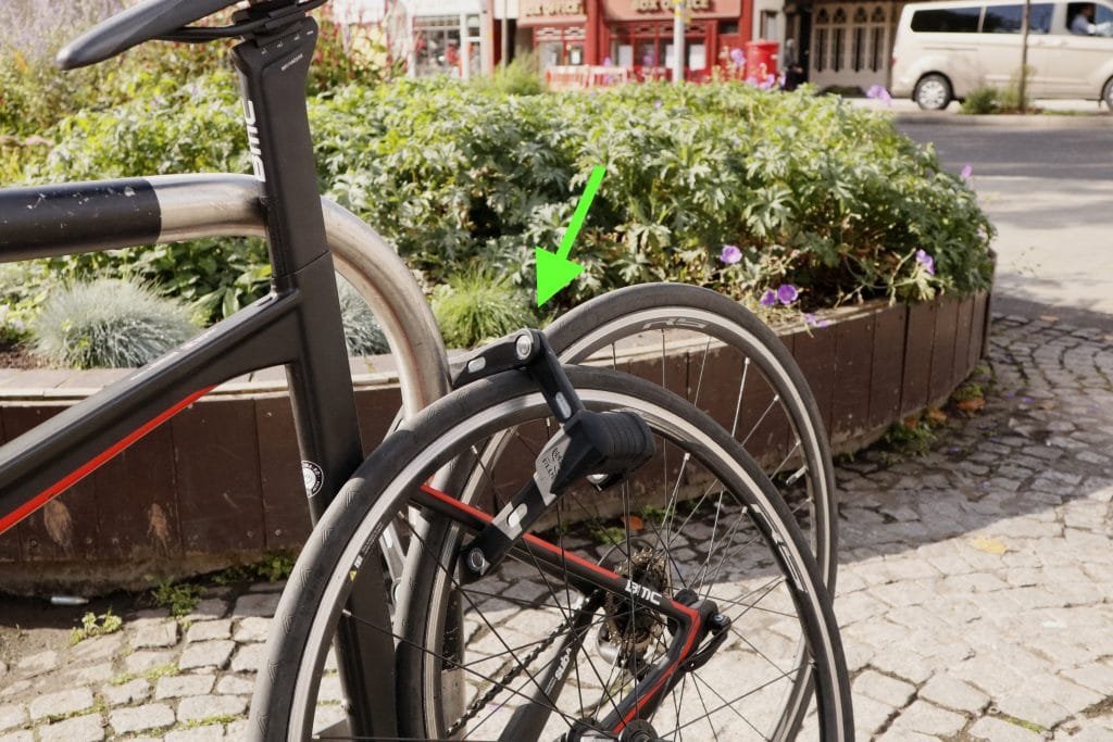 How to lock your bike with the ABUS Bordo Granit X-Plus 6500