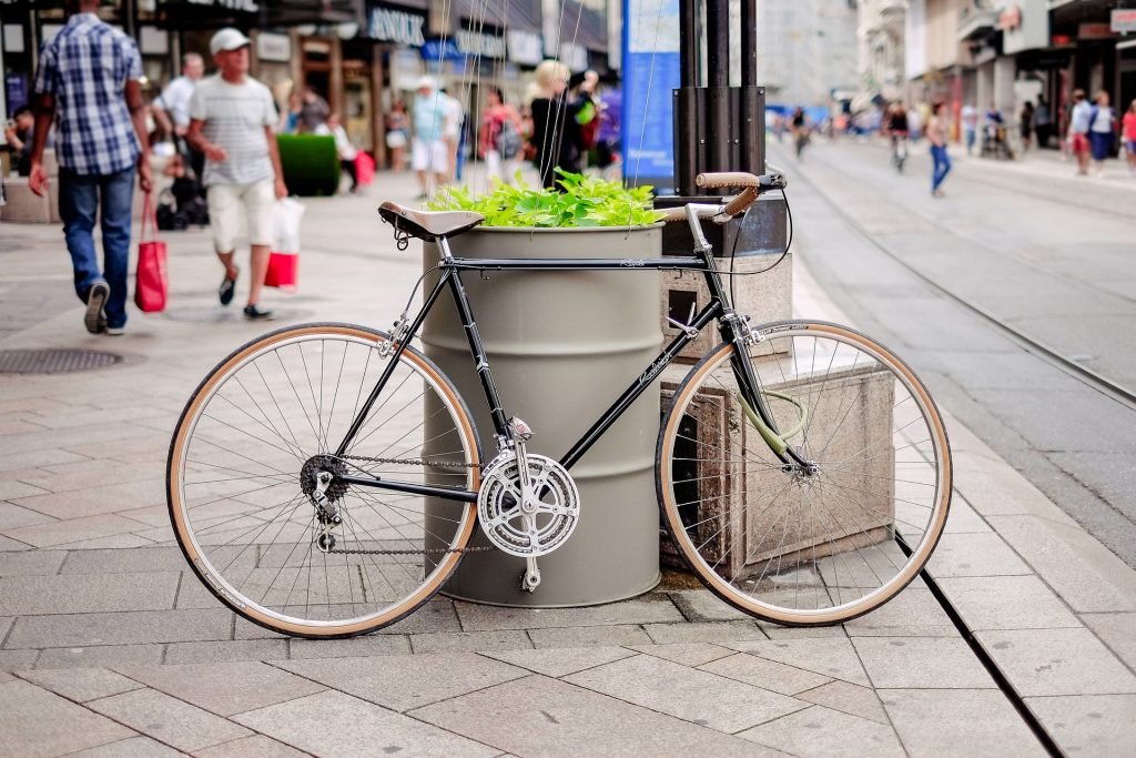 What is a city bike, picture of a city bike